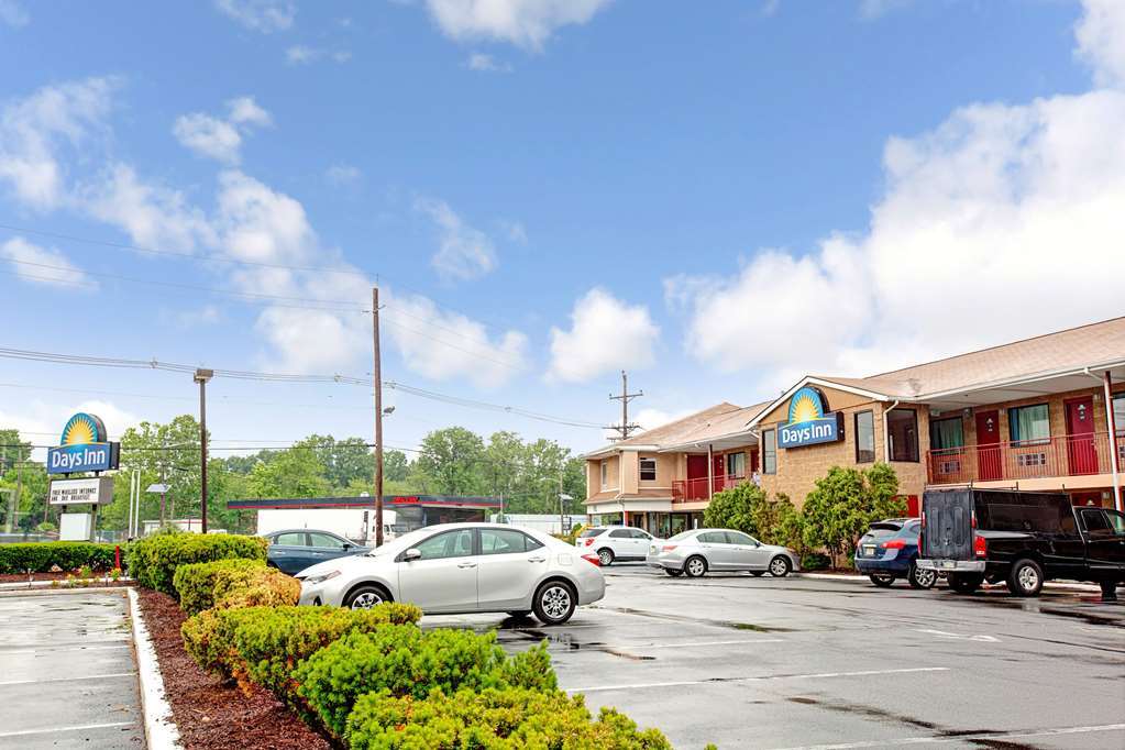 Oyo Hotel Edison Nj Route 1 Exterior photo