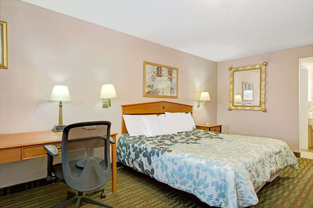 Oyo Hotel Edison Nj Route 1 Room photo